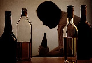 Алкоголизм: болезнь или вредная привычка?